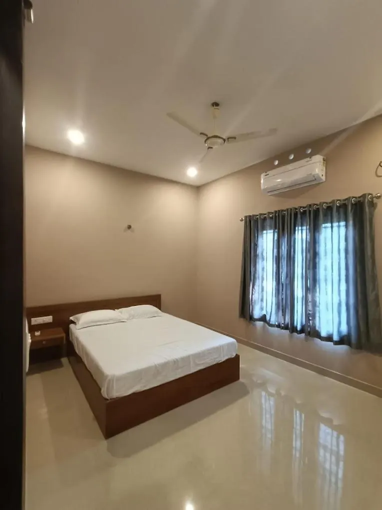 Guest house Trinity Stays Kanjirapalli